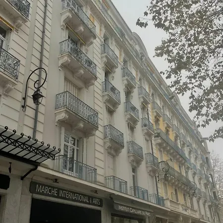 Апартаменты Du Parc *
